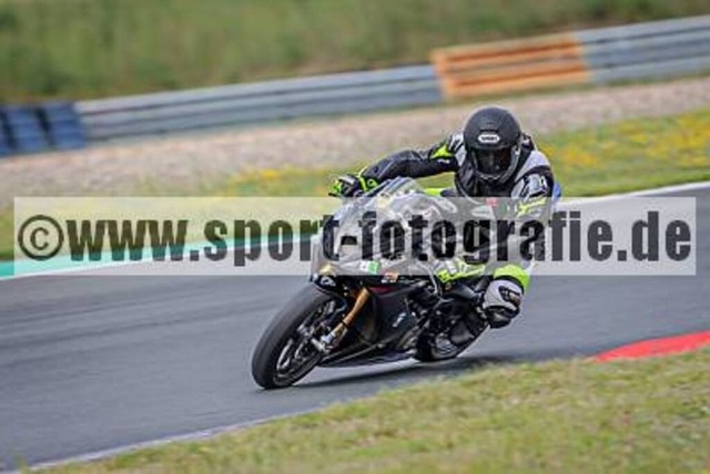 spof2927 | Professionelle Fotos von Sportveranstaltungen, aber auch Hochzeiten und anderen Events. - Realisiert mit Pictrs.com