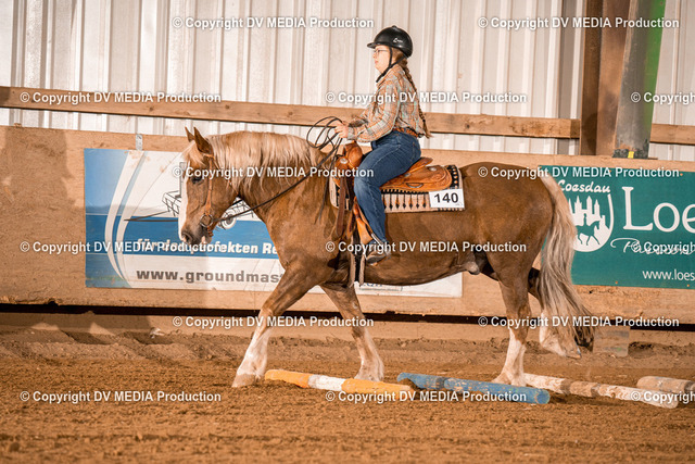 BAL02976 | dv-media-shop - Realized with Pictrs.com