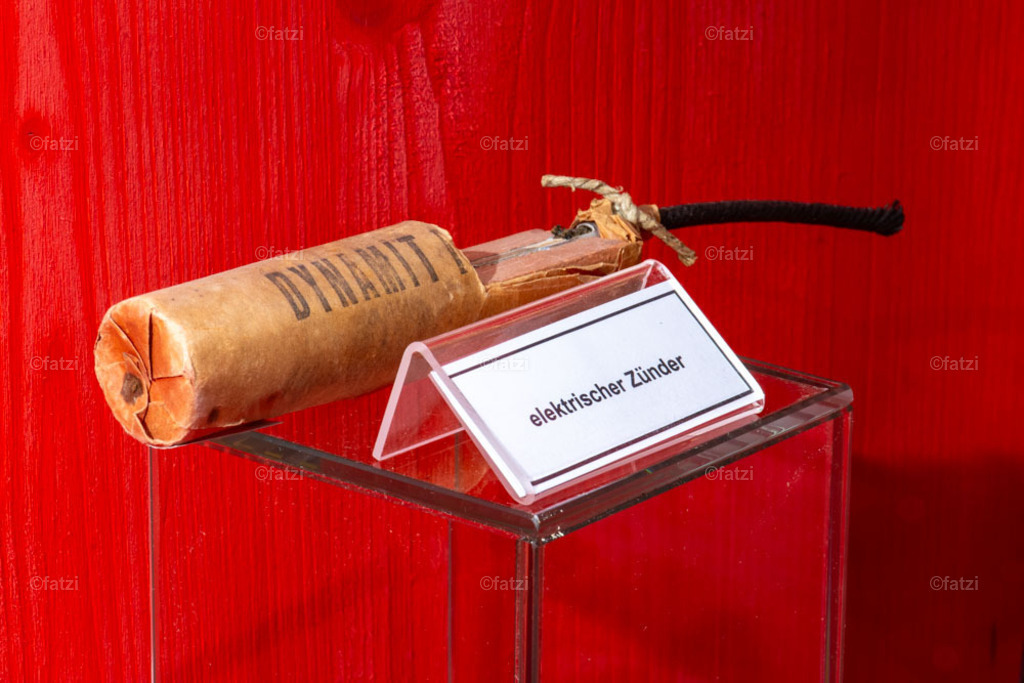 Bergbau-Museum Innen _fatzi_20230908-155044 | Fatzi Bilder-Archiv! 
Die Bilder sind für private Nutzung lizenzfrei. Die kommerzielle Nutzung ist möglich und erwünscht, jedoch bitte ich um vorherige Kontaktaufnahme per E-Mail (info@fatzi.at) oder unter +43 650 7828269 - Realisiert mit Pictrs.com