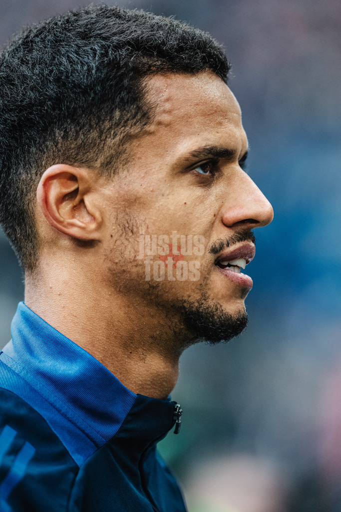 Fußball | Männer | Saison 2024/2025 | 2. Fußball-Bundesliga | 7. Spieltag | Hamburger SV vs. SC Paderborn 07 | 28.09.2024 | Robert Glatzel (#9, HSV) vor dem Spiel Portrait