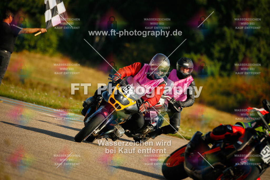 _MOT5717 | Hier findet Ihr Bilder von Touristenfahrten auf der Nürburgring Nordschleife oder von anderen Veranstaltungen die ich besucht habe. Viel Spass beim Durch Schauen 