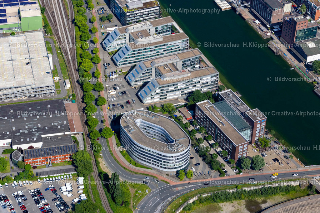 Luftbild Duisburg 439A4538 | Luftbild Büro- und Verwaltungsgebäude des Versicherungs- Unternehmens " Techniker Krankenkasse " im Ortsteil Kasslerfeld in Duisburg - Realisiert mit Pictrs.com