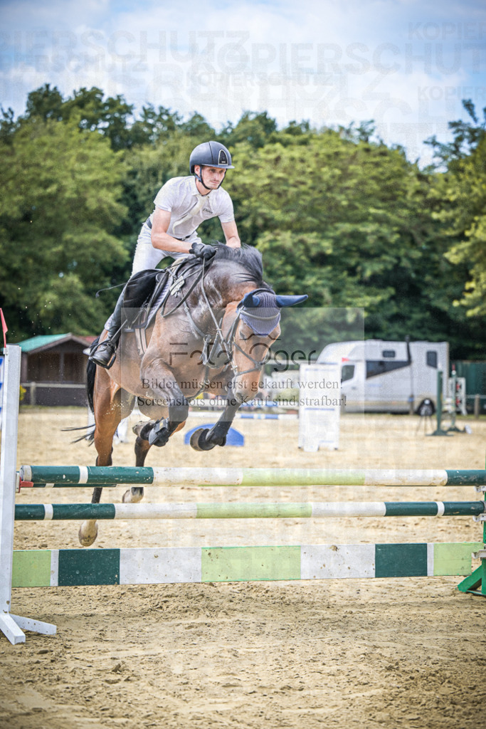 DOS_3029 | Entdecke hochwertige Reitturnierfotos von Foto Oger. Professionell, emotional und authentisch – jetzt Lieblingsmomente im Shop bestellen.Deutschlandweite Turnierfotografie. - Realisiert mit Pictrs.com
