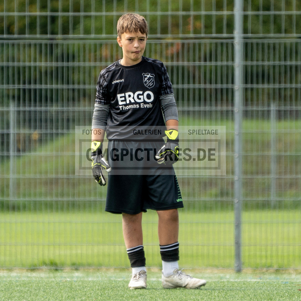 _DSC1892 | www.omgpictures.de, Sportfotograf, Verein, Fotograf, Baden Württemberg, Stuttgart, Heilbronn, omgpictures, Spieltag,  - Realisiert mit Pictrs.com