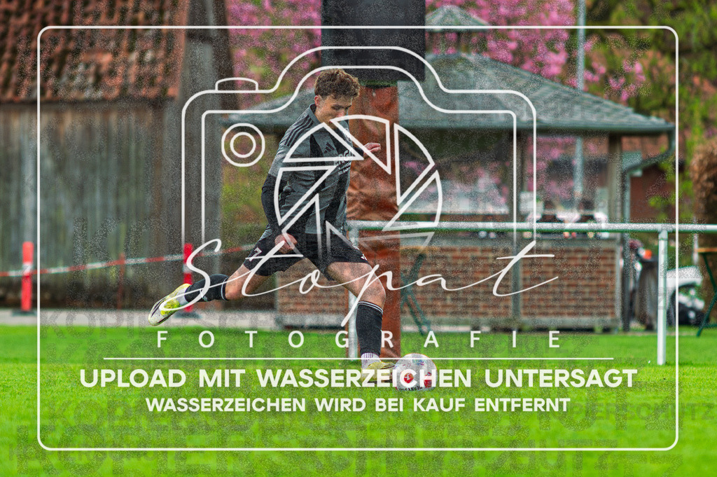 DZC_1279-Verbessert-RR | Max Peters (FG Fulde-Stellichte #07) beim Herren Kreisliga HK Spiel zwischen FG Fulde-Stellichte und TSV Wietzendorf im Fulder Zentralstadion, Fulde (Simon Paul Stopat) - Realisiert mit Pictrs.com