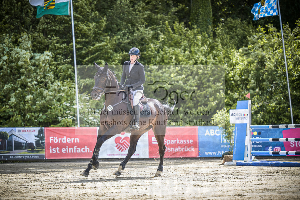 DOS_6516 | Entdecke hochwertige Reitturnierfotos von Foto Oger. Professionell, emotional und authentisch – jetzt Lieblingsmomente im Shop bestellen. - Realisiert mit Pictrs.com