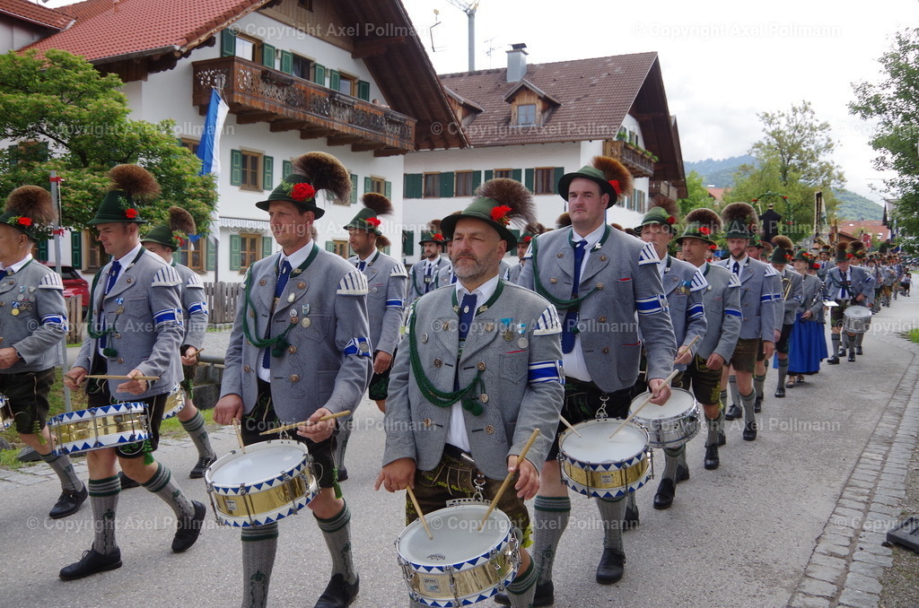IMGP6502 | fotografiert von Axel PollmannLeonhardi Wallfahrt Benediktbeuern und Murnau, Fronleichnam, Fasching, Landschaft im Loisachtal und Benediktbeuern  - Realisiert mit Pictrs.com