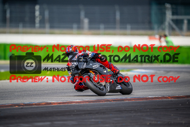 MaZZes_FotoMatrix_220924_1501 | PRO SUPERSTOCK