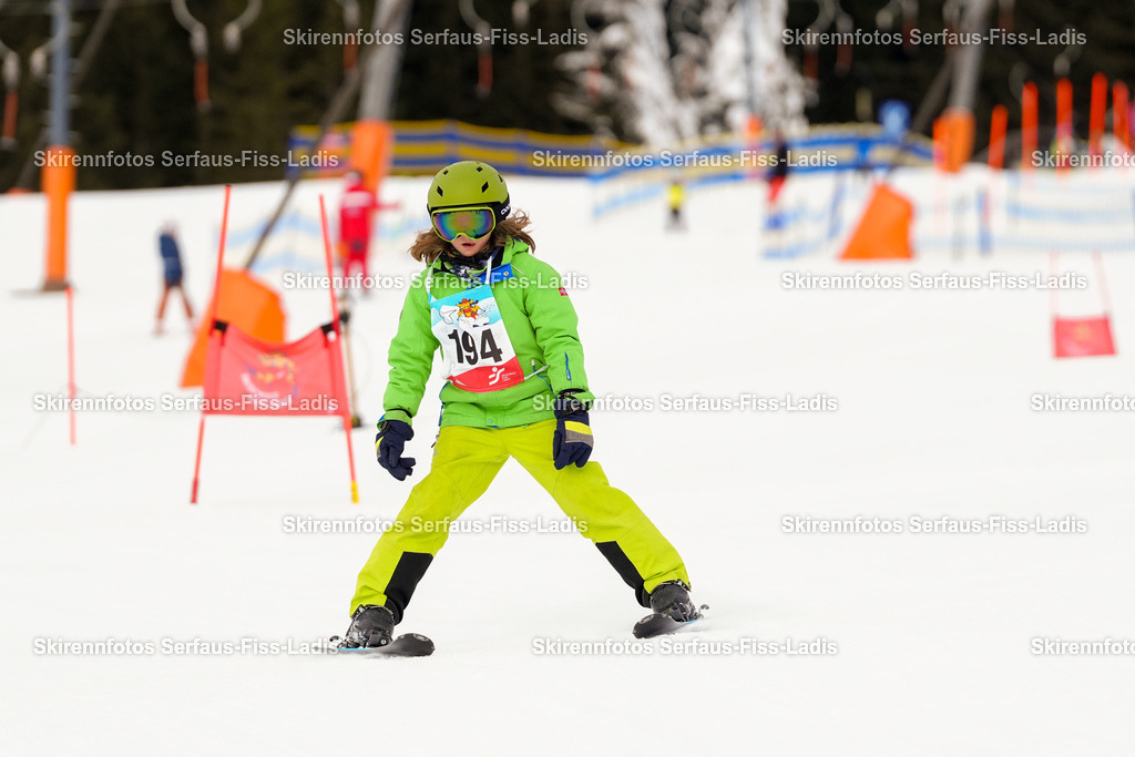 SRF_02.01.2026_0234 | Skirennfotos,Serfaus,Fiss,Ladis,Kinderskirennen,Winter,Tirol,Oberland,skirace,SFL,feelfree,weil wir's genießen,ski,Ski,skifahren,Sonnenplateau, - Realisiert mit Pictrs.com