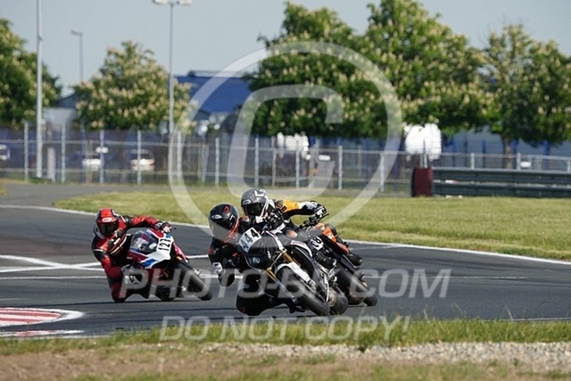 2025_05_12_PBK_14475 | Sportfotografie; SlowMotion; Video; Rennstrecke; Hafeneger; Speer; Racing; RSE; BMW; CBO; Trackday; Motorsportarena; Hockenheimring; Brno; Most; Barcelona; Valencia