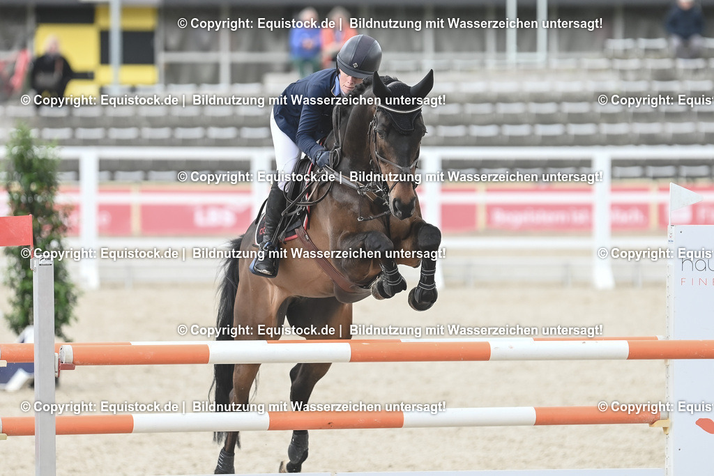 20230514_CCI4_Springen_0225 | equistock