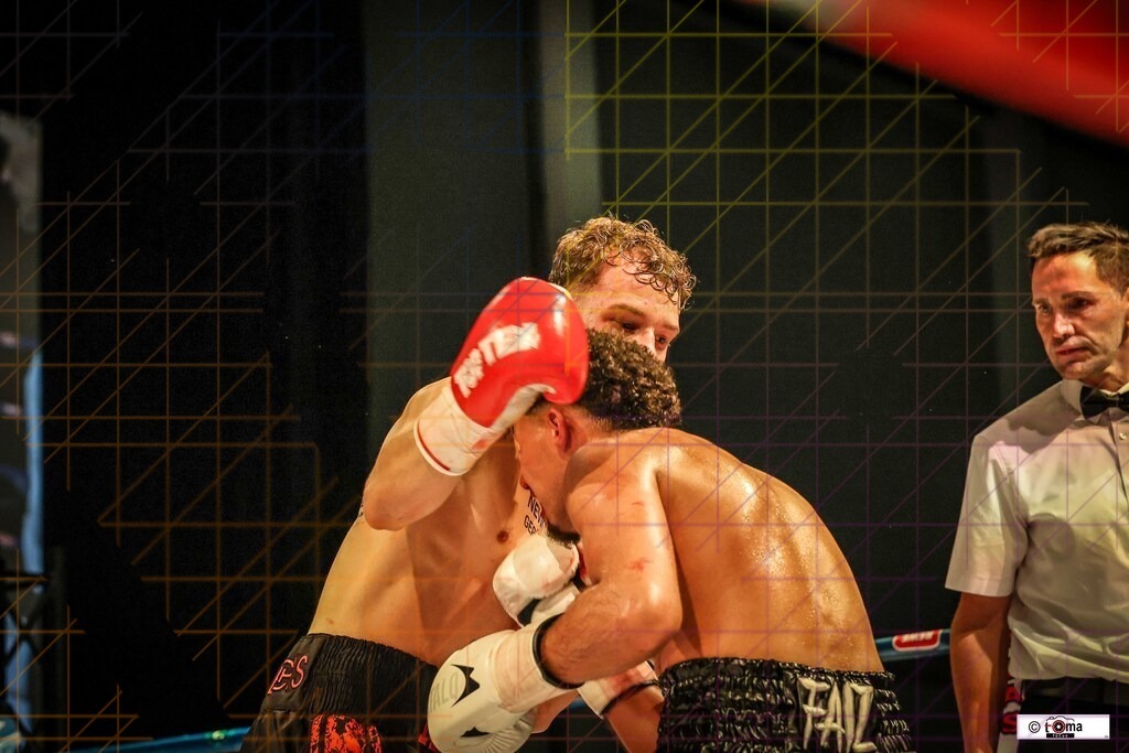 BoB 2026 Arnold vs. Faiz-59 | professionelle Sport- und Eventfotografie von Tomafocus – dynamische Bilder, emotionale Momente und hochwertige Aufnahmen für jeden Anlass. - Realisiert mit Pictrs.com
