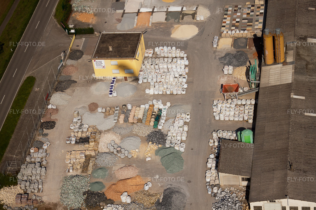 Luftbild: Graben-Neudorf, Fa. Gartenkies, Badische Terrazzo Handelsgesellschaft mbH Huttenheimer Landstraße 2-6 im Ortsteil Neudorf in Graben-Neudorf im Bundesland Baden-Württemberg in Deutschland. Foto: IMG_33318.jpg vom 05.09.2010 durch Werner Riehm/FLY-FOTO.de