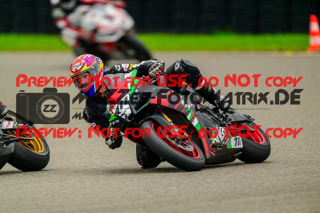 MaZZes_Fotomatrix_20241003_6007705_4758 | ROT