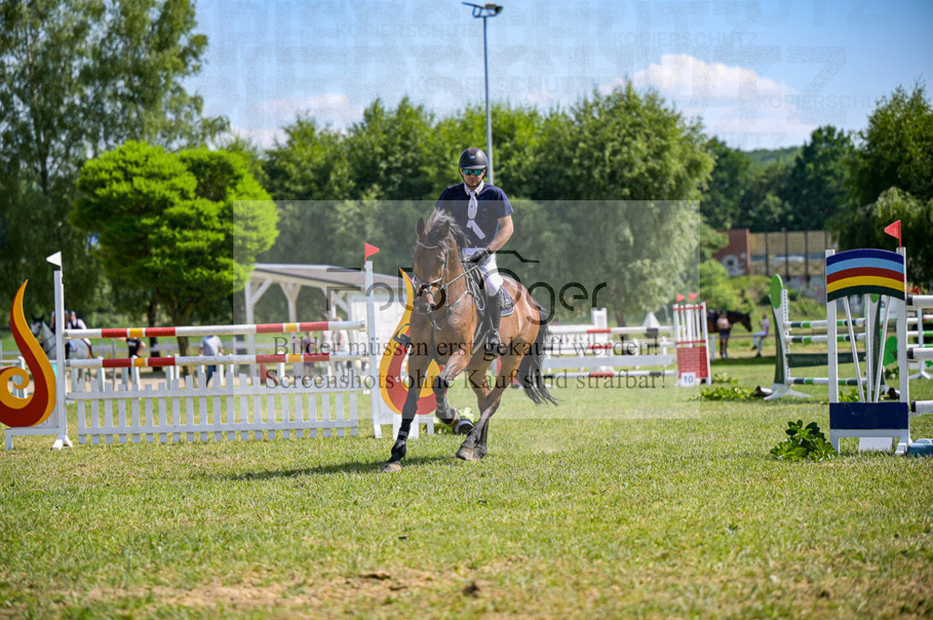 Reitturnier Voxtrup | Entdecke hochwertige Reitturnierfotos von Foto Oger. Professionell, emotional und authentisch – jetzt Lieblingsmomente im Shop bestellen.Deutschlandweite Turnierfotografie. - Realisiert mit Pictrs.com