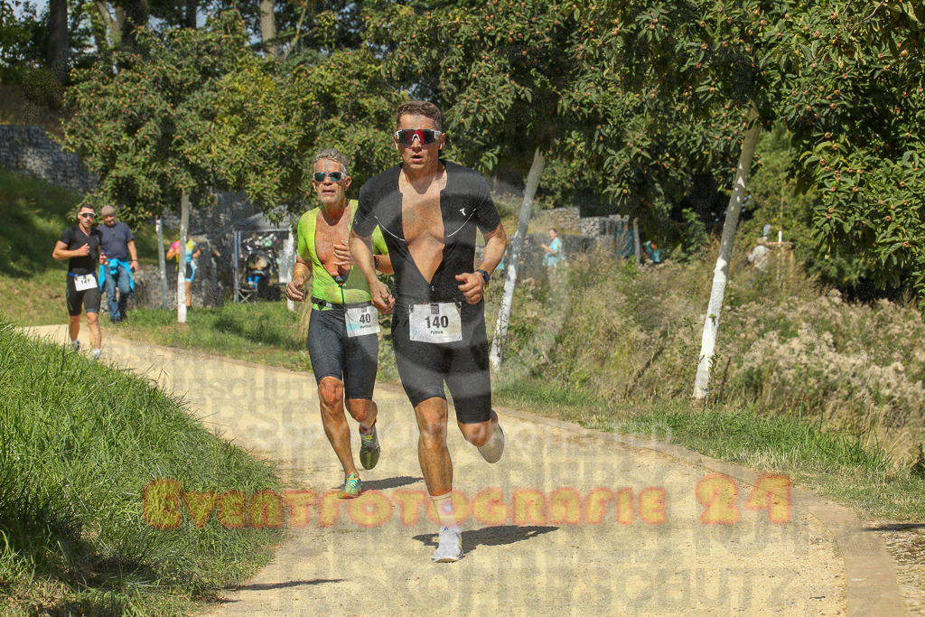 250824_1223_EX1_9250 | Sportfotografie im Rhein-Sieg Kreis, Köln, Bonn, NRW, Rheinland Pfalz, Hessen, etc. Unser Tätigkeitsfeld umfasst den Laufsport vom Volkslauf über den Marathon, Duathlon, Triathon bis zum Ultralauf wie Kölnpfad Ultra oder Schindertrail.