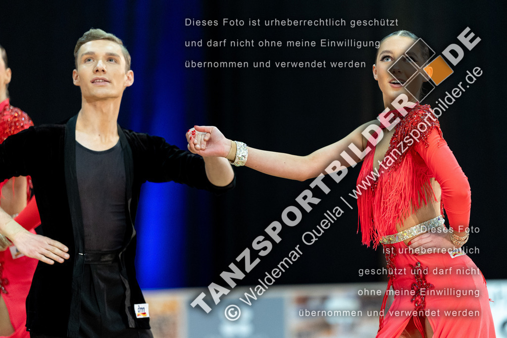 20240120-01997 | Hier finden Sie Tanz Bilder vom Latein und Standard Formationen tanzen. Sportbilder vom Tanzsport. Schöne Fotos und von Weltmeisterschaft, Europameisterschaft, Bundesliga, Regionalliga, Oberliga und Landesliga sowie von GOC Stuttgart, DanceComp, WM Bremen