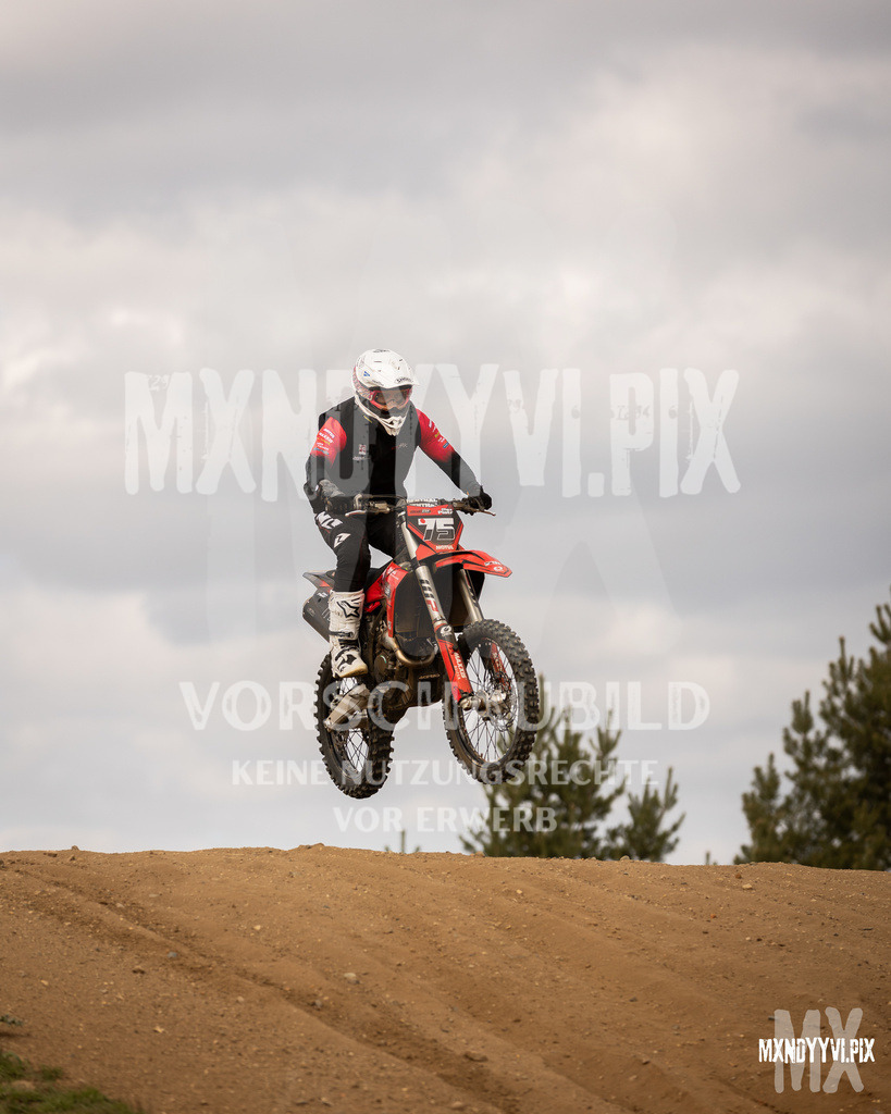 866A2057 | mxndyyvipix