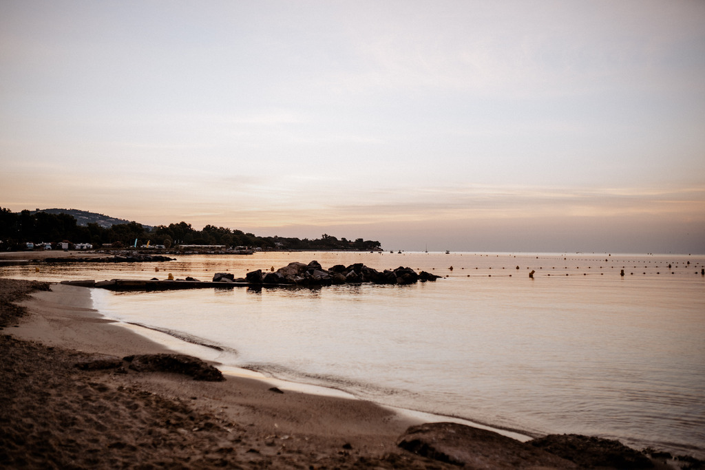 Sunrise - Frankreich  | Print Shop 
Fotografie
Posterdruck
Landschaftsfotografie
Reisefotografie
Naturfotografie
Anja Brandes Poster 
Anja Brandes Photography 
Prints for Walls 
Printable 
Posterdrucke
Poster aesthetic 
Poster Wall 
Poster Prints 
Poster schwarz weiß - Realisiert mit Pictrs.com