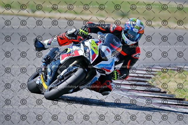 26bt04-0185 | markuskiefer.com - Realisiert mit Pictrs.com