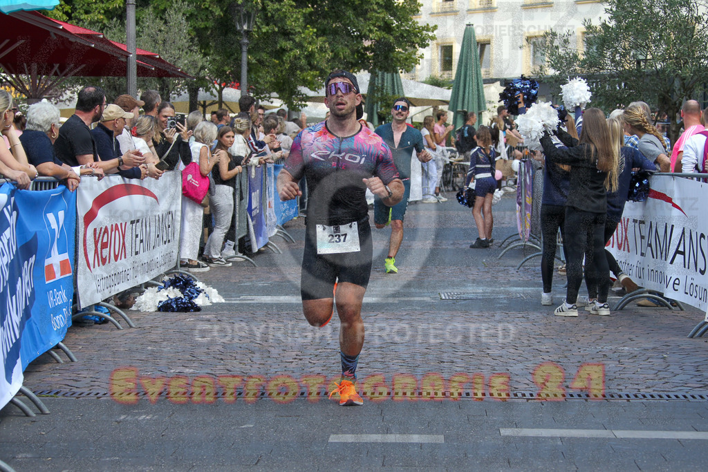 250824_1445_EV4_2157 | Sportfotografie im Rhein-Sieg Kreis, Köln, Bonn, NRW, Rheinland Pfalz, Hessen, etc. Unser Tätigkeitsfeld umfasst den Laufsport vom Volkslauf über den Marathon, Duathlon, Triathon bis zum Ultralauf wie Kölnpfad Ultra oder Schindertrail.