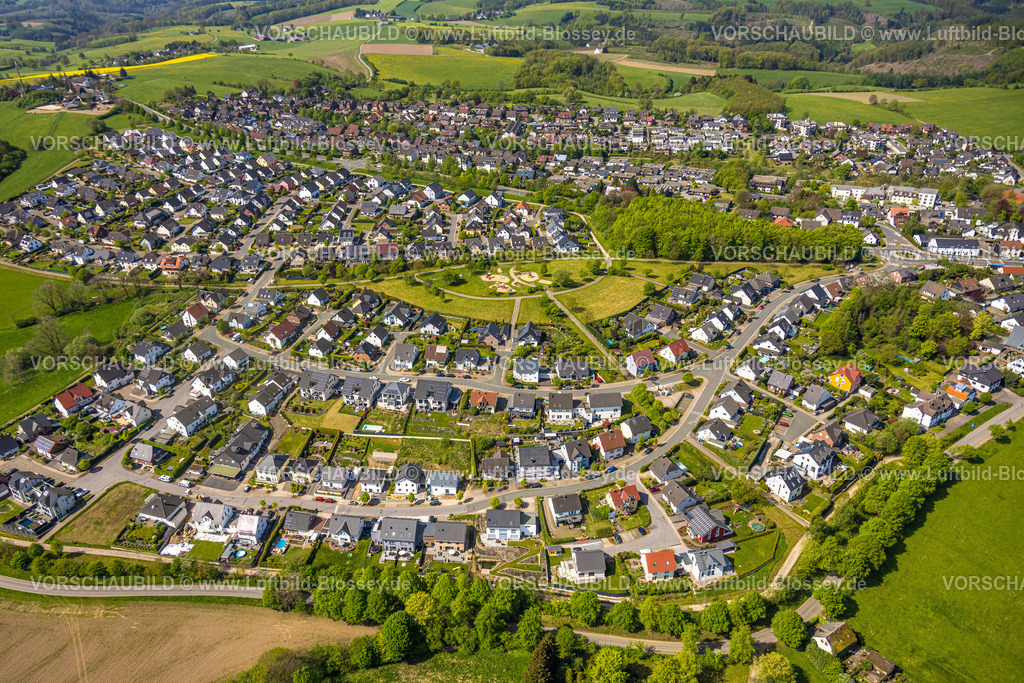 Breckerfeld240504757 | Luftbild, Kinderspielplatz und Neubau-Wohnsiedlung Heider Kopf, Breckerfeld, Ruhrgebiet, Nordrhein-Westfalen, Deutschland