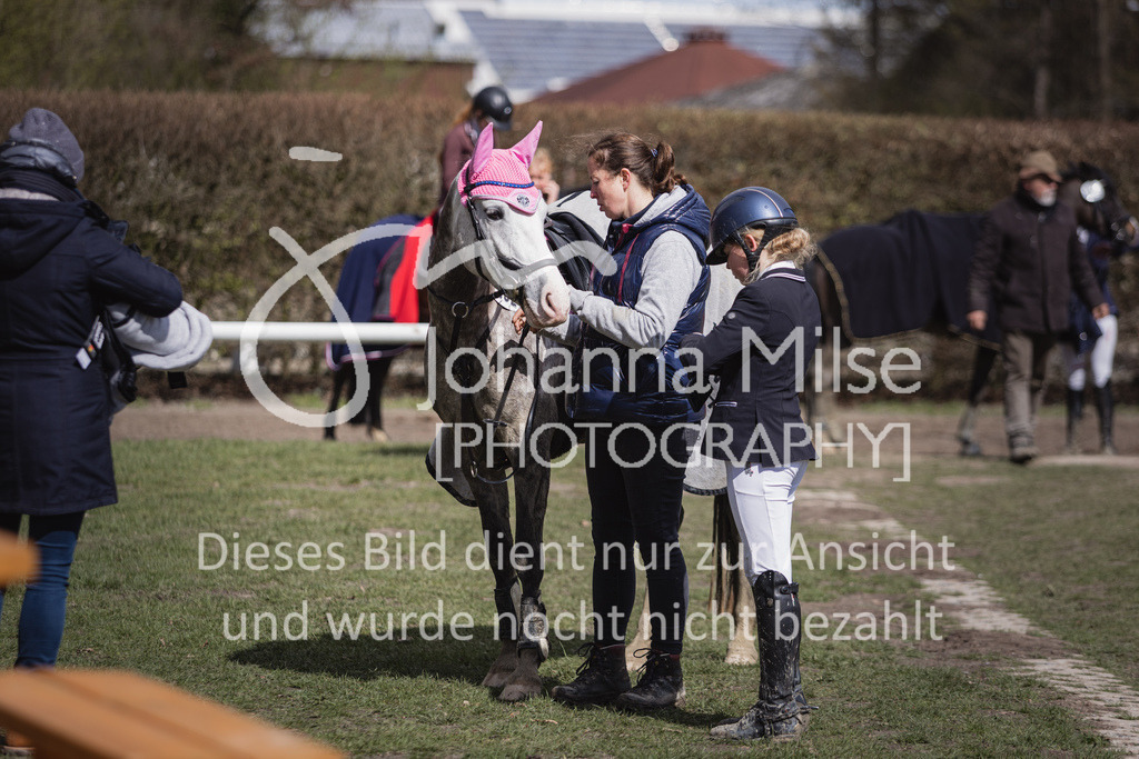 230402_MünsterHandorf_PonyTrophy-468 | Deine schönsten Turniermomente als professionelle Fotos! Entdecke hochwertige Pferdesport-Fotografie im Online-Shop. Jetzt Fotos finden & bestellen!