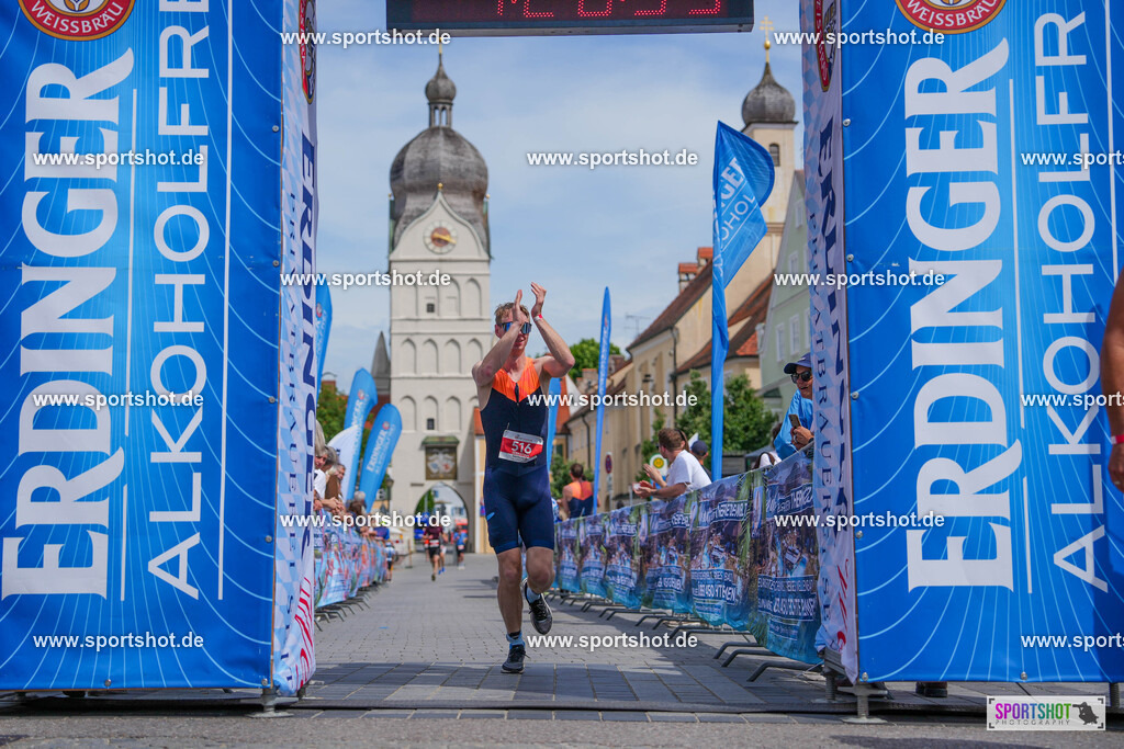 DSC05180 | Stadttriathlon Erding 2025. #yourpictrs #sportshot_your_pictrs @Sportshotphotography #stadttriathlonerding Copyright: www.sportshot.de