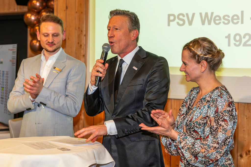 top-top.de 260306-105 | Foto, Video, Fotografie, Videografie, Fotobox, DJ, Discjockey, Musik, Musikbox, Veranstaltung, Photobooth, Amazon, Ebay, Buchtipp, Bestseller, Autor, Verlag, Buch, Wesel, Hamminkeln, NRW, Dinslaken, Rees, Drohne, Hochzeit, Party, Fotobox, Wesel, Fotograf