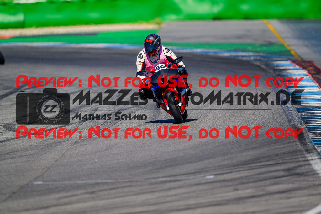 MaZZes_FotoMatrix_240520_6007705_8947 | INST