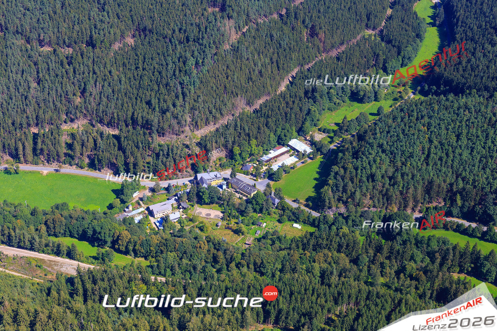 Die Luftaufnahme Klettigsmuehle - Remptendorf wurde vom UL-Flugzeug (keine Drohne) aus fotografiert.Hohe Druck- Auflösung-die Geschenkidee!