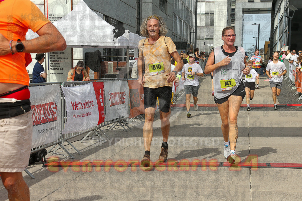 250920_1331_EX1_5275 | Sportfotografie im Rhein-Sieg Kreis, Köln, Bonn, NRW, Rheinland Pfalz, Hessen, etc. Unser Tätigkeitsfeld umfasst den Laufsport vom Volkslauf über den Marathon, Duathlon, Triathon bis zum Ultralauf wie Kölnpfad Ultra oder Schindertrail.