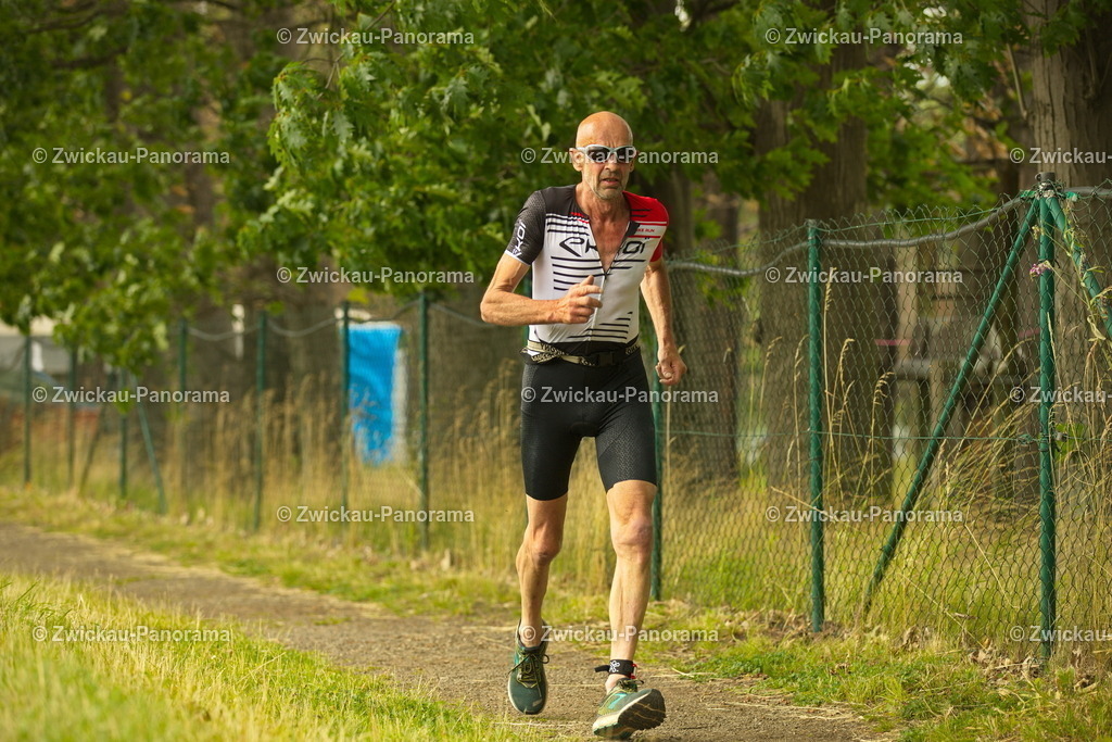 2023_0630_KoberTriathlon_Jeder0817 | Urban. Natur. Panorama. Luftbild. 
Der Bildershop für aufregende Perspektiven!
Für Deko, Wandbild und Kalender!
Wir bringen LED-Bilder zum Leuchten!
