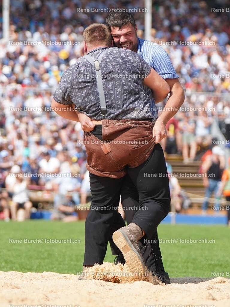 107 | René Burch leidenschaftlicher Fotograf aus Kerns in Obwalden.  Hier finden sie Sport, Landschaft und Natur Fotografie.
 - Realisiert mit Pictrs.com