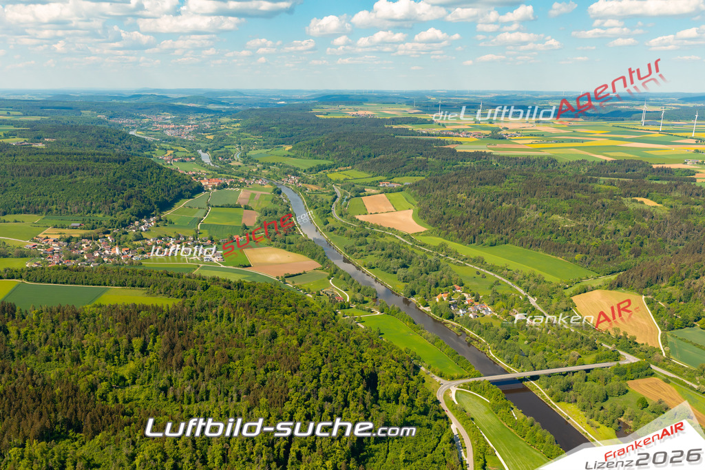 Das Luftbild zeigt : Gösselthal Beilngries - Die Luftaufnahme wurde 2024 vom UL-Flugzeug aus erstellt ( keine Drohne ) - Hochauflösende Luftaufnahme - Für grossformatige Ausdrucke geeignet. Die Geschenkidee !Mit Lizenz und Bildrechte bestellbar