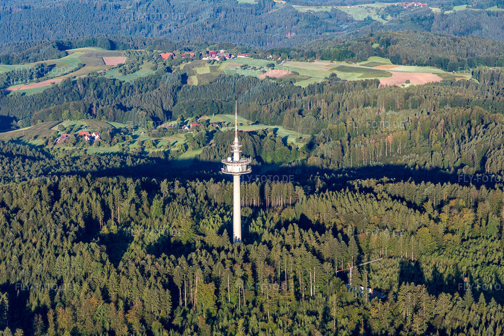Luftbild: Fermeldeturm im Wald im Ortsteil Grab in Großerlach im Bundesland Baden-Württemberg in Deutschland. Foto: IMG_093729.jpg vom 23.08.2016 durch Werner Riehm/FLY-FOTO.de