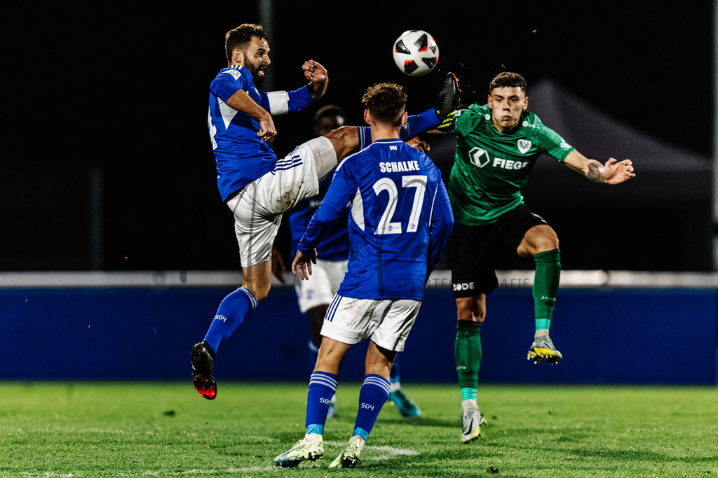 Regionalliga West, Saison 2022/2023, 10. Spieltag: FC Schalke 04 II - SC Preußen Münster | Regionalliga West, Saison 2022/2023, 10. Spieltag, FC Schalke 04 II empfängt SC Preußen Münster im Parkstadion in Gelsenkirchen. Foto: sportfotografie.ms | Markus Paletta - Realisiert mit Pictrs.com