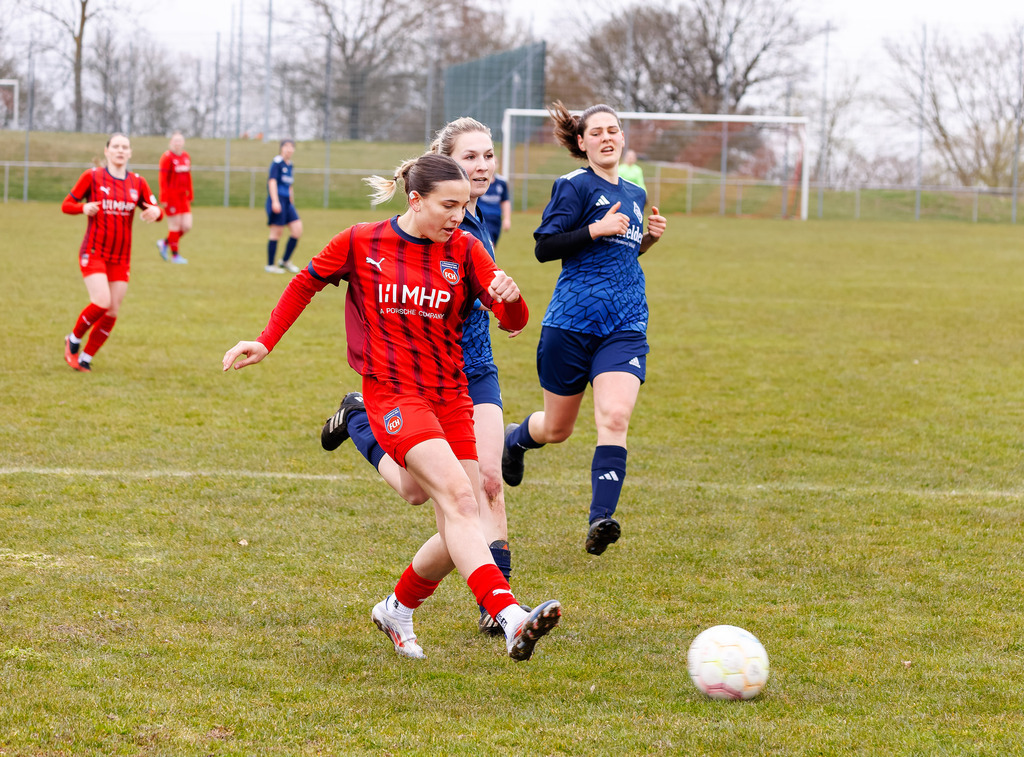 HÄRFCH_260404_3-16 | FC Härtsfeld 03 vs. 1.FC Heidenheim 1846 II, Fußball, Frauen, Bezirksliga, 2025/2026, 11. Spieltag, 04.04.2026 in Dunstelkingen (Foto: Michael Bulling) - Realisiert mit Pictrs.com