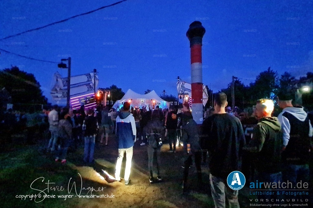 Bachblyten® Festival 2023 | Entdecken Sie atemberaubende Luftbilder und Fotografien auf airwatch.de - Tauchen Sie ein in eine Welt voller faszinierender Aufnahmen aus der Vogelperspektive.