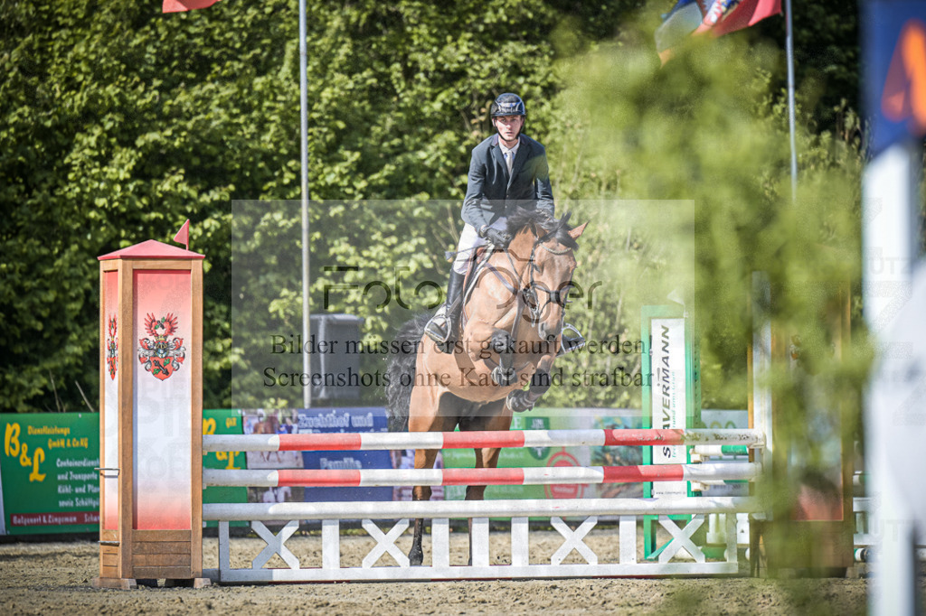 DOS_8572 | Entdecke hochwertige Reitturnierfotos von Foto Oger. Professionell, emotional und authentisch – jetzt Lieblingsmomente im Shop bestellen.Deutschlandweite Turnierfotografie. - Realisiert mit Pictrs.com