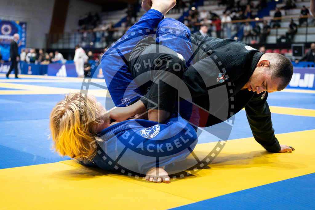 20240126PBB0194 | Fighters compete during the Brazilian Jiu-Jitsu European Championship of the IBJJF in Paris, France, on January 26, 2024.