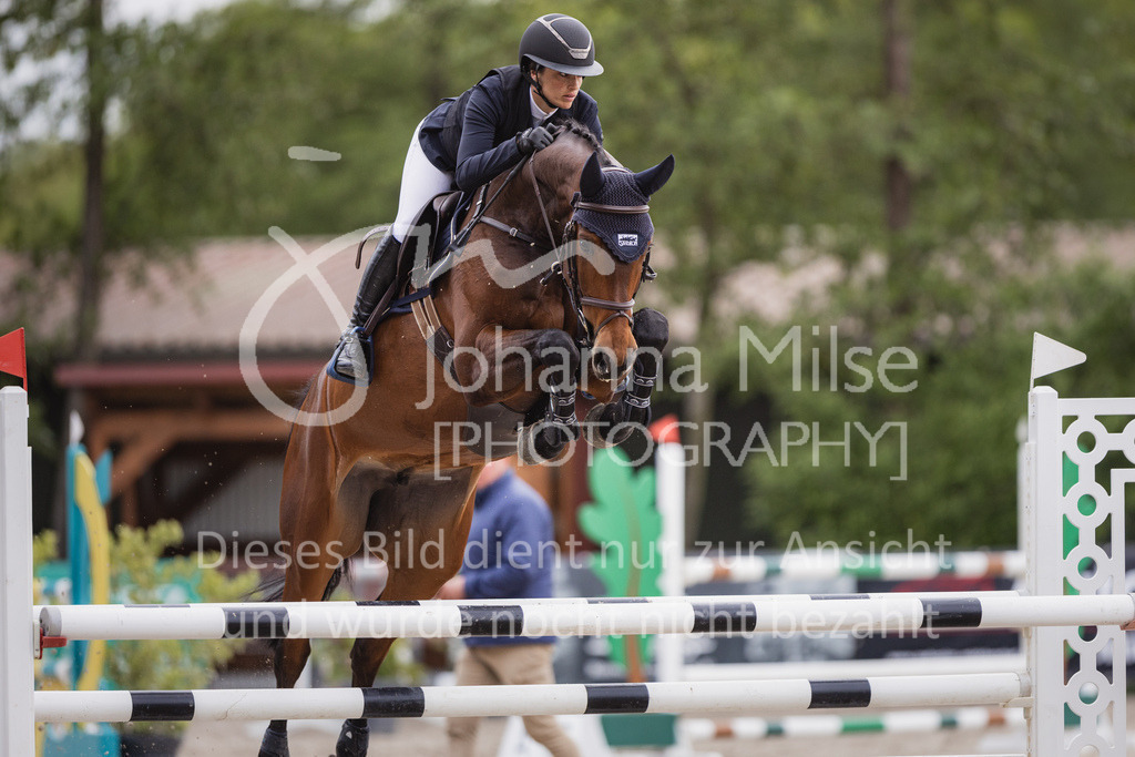 230516_Mühlen_05SprPf-L-575 | Deine schönsten Turniermomente als professionelle Fotos! Entdecke hochwertige Pferdesport-Fotografie im Online-Shop. Jetzt Fotos finden & bestellen!