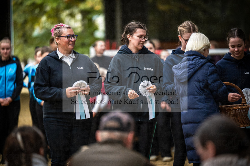 DOS_0118 | Entdecke hochwertige Reitturnierfotos von Foto Oger. Professionell, emotional und authentisch – jetzt Lieblingsmomente im Shop bestellen.Deutschlandweite Turnierfotografie. - Realisiert mit Pictrs.com