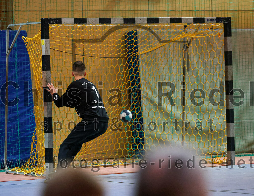 2022-11-19_058_SpVgg_Altenerding_gegen_TG_Landshut_II | Erding, Deutschland, 19.11.2022:
Handball, Bezirksoberliga Männer 2022 / 2023, 9. Spieltag, SpVgg Altenerding gegen TG Landshut II, Endergebnis: 33:31

Simon Stütz (TG Landshut, #1)

Foto: Christian Riedel / fotografie-riedel.net
