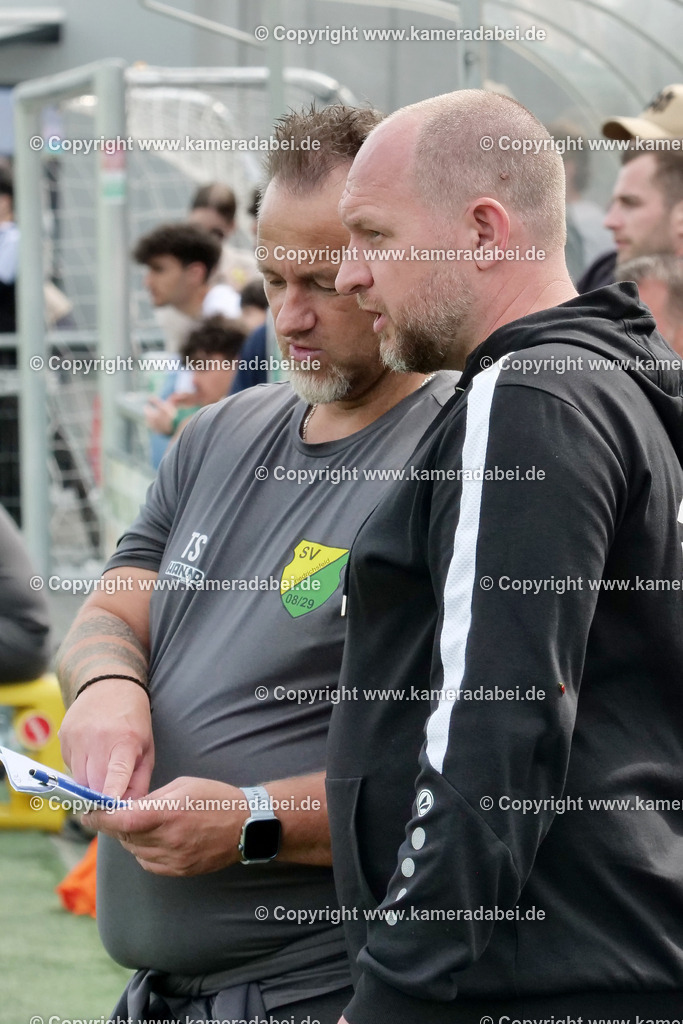 Fußball : Bezirksliga : SV 08/29 Friedrichsfeld - Borusia Veen am 10.05.2026 in Voerde Friedrichsfeld | Fußball : Bezirksliga : SV 08/29 Friedrichsfeld - Borusia Veen am 10.05.2026 in Voerde Friedrichsfeld - Realisiert mit Pictrs.com