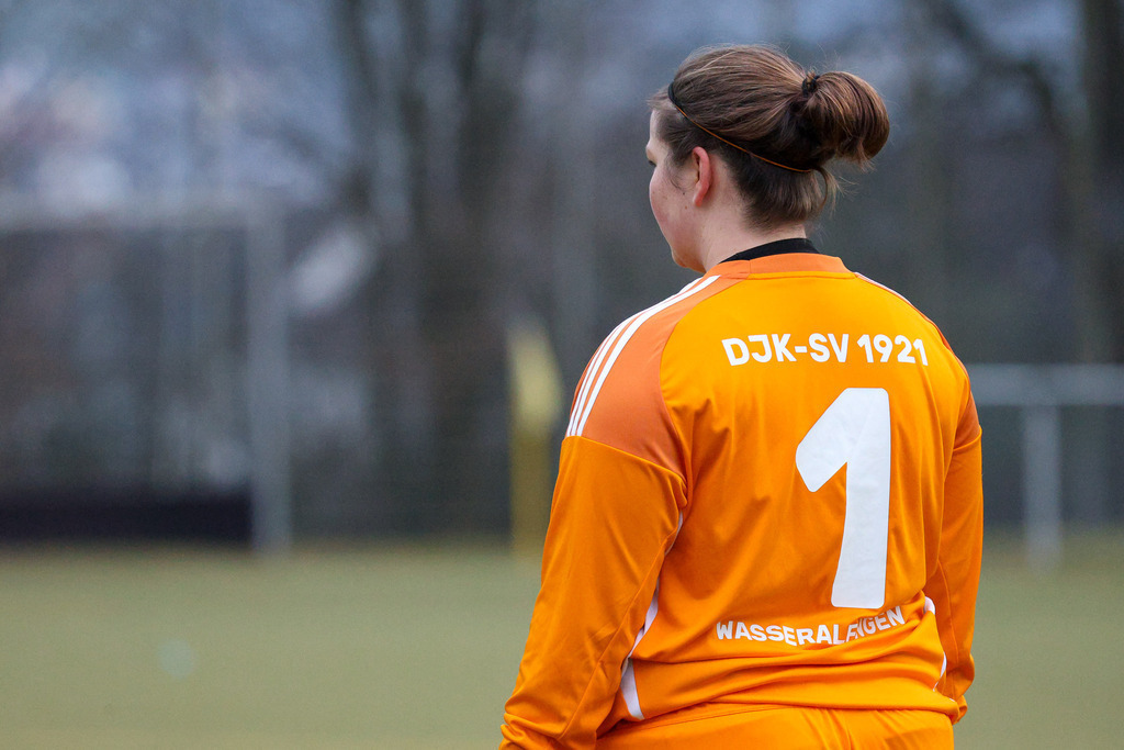 WASFCH_260321_5032 | SGM DJK Wasseralfingen/Neuler vs. 1.FC Heidenheim 1846 II, Fußball, Frauen, Bezirksliga, 2025/2026, 13. Spieltag, 21.03.2026 in Wasseralfingen, Kunstrasen Bürgle(Foto: Michael Bulling) - Realisiert mit Pictrs.com