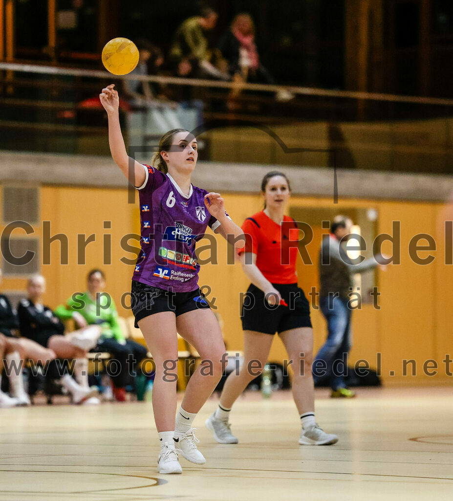 2024-02-10_051_SpVgg_Altenerding_gegen_SVA_Palzing | Erding, Deutschland, 10.02.2024:
Handball, Bezirksoberliga Frauen Altbayern 2023 / 2024, 14. Spieltag, SpVgg Altenerding gegen SVA Palzing, Endergebnis: 27:28

Marlene Mittermeier (SpVgg Altenerding, #6)

Foto: Christian Riedel / fotografie-riedel.net