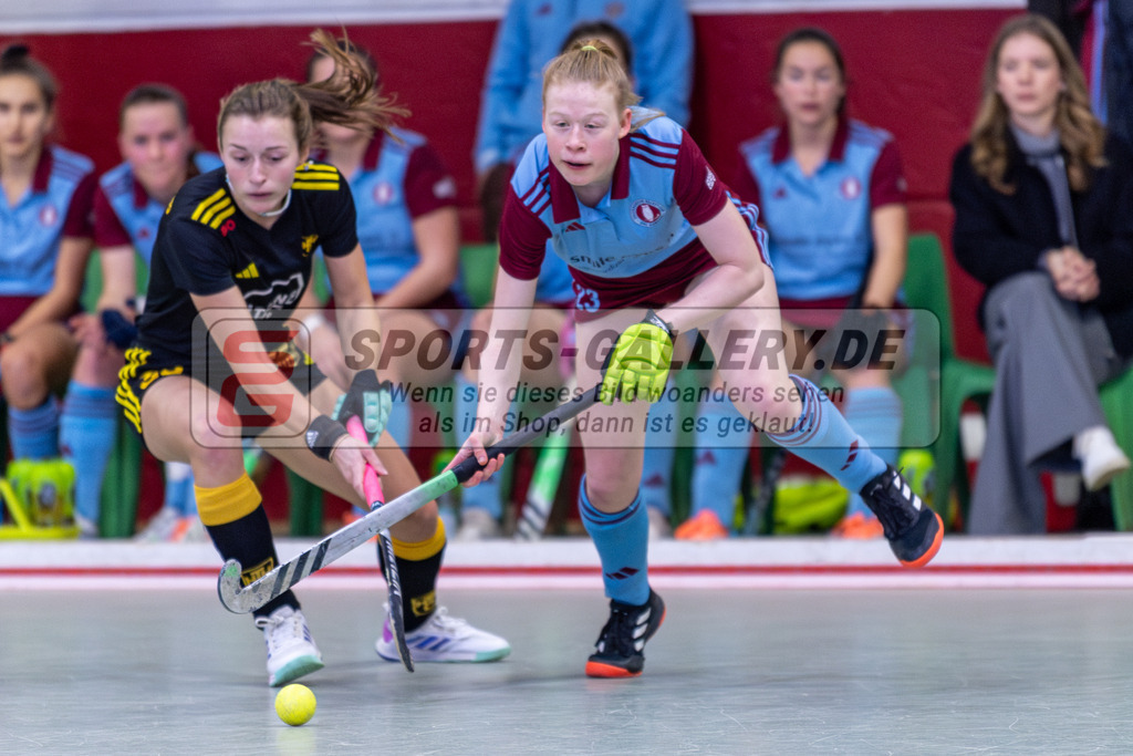 SM_2025-01-12_wD5_-75 | 1.Bundesliga Hallenhockey  (W) UHC - HTHC / 2:3 (2:1)