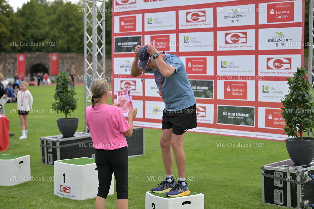2026-08-23_Sparkassenlauf_Siegerehr_KH_00059 | Die Fotografen - Realisiert mit Pictrs.com