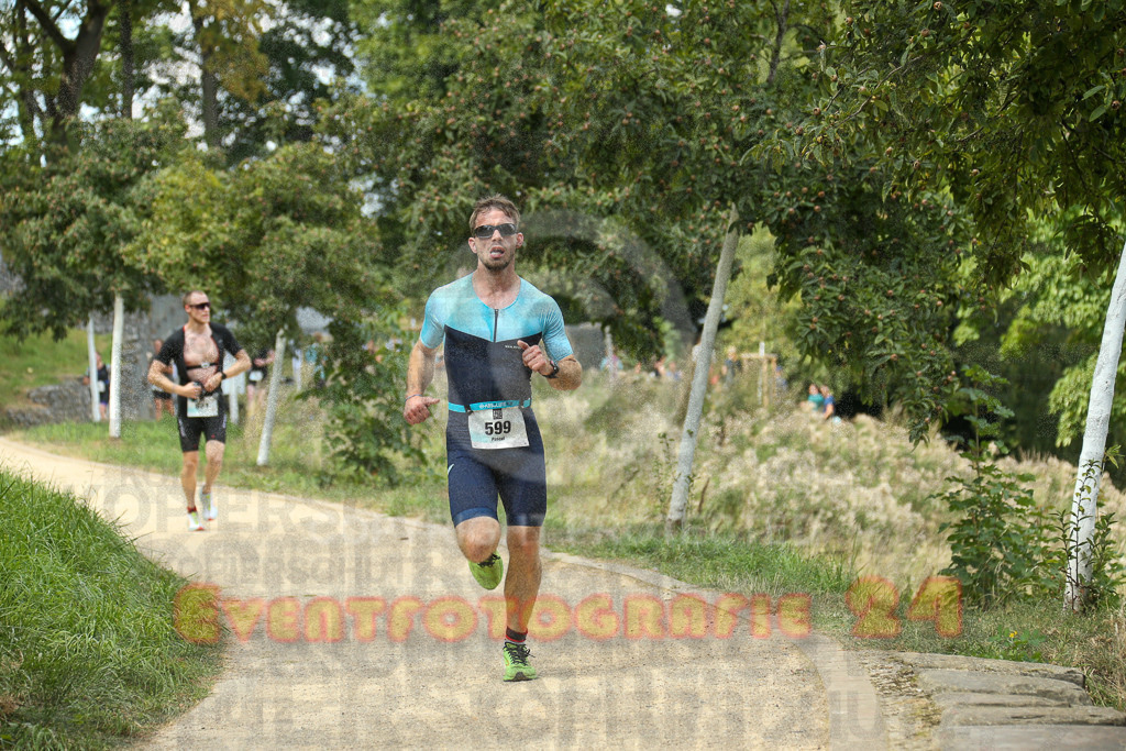 250824_1416_EX1_5578 | Sportfotografie im Rhein-Sieg Kreis, Köln, Bonn, NRW, Rheinland Pfalz, Hessen, etc. Unser Tätigkeitsfeld umfasst den Laufsport vom Volkslauf über den Marathon, Duathlon, Triathon bis zum Ultralauf wie Kölnpfad Ultra oder Schindertrail.